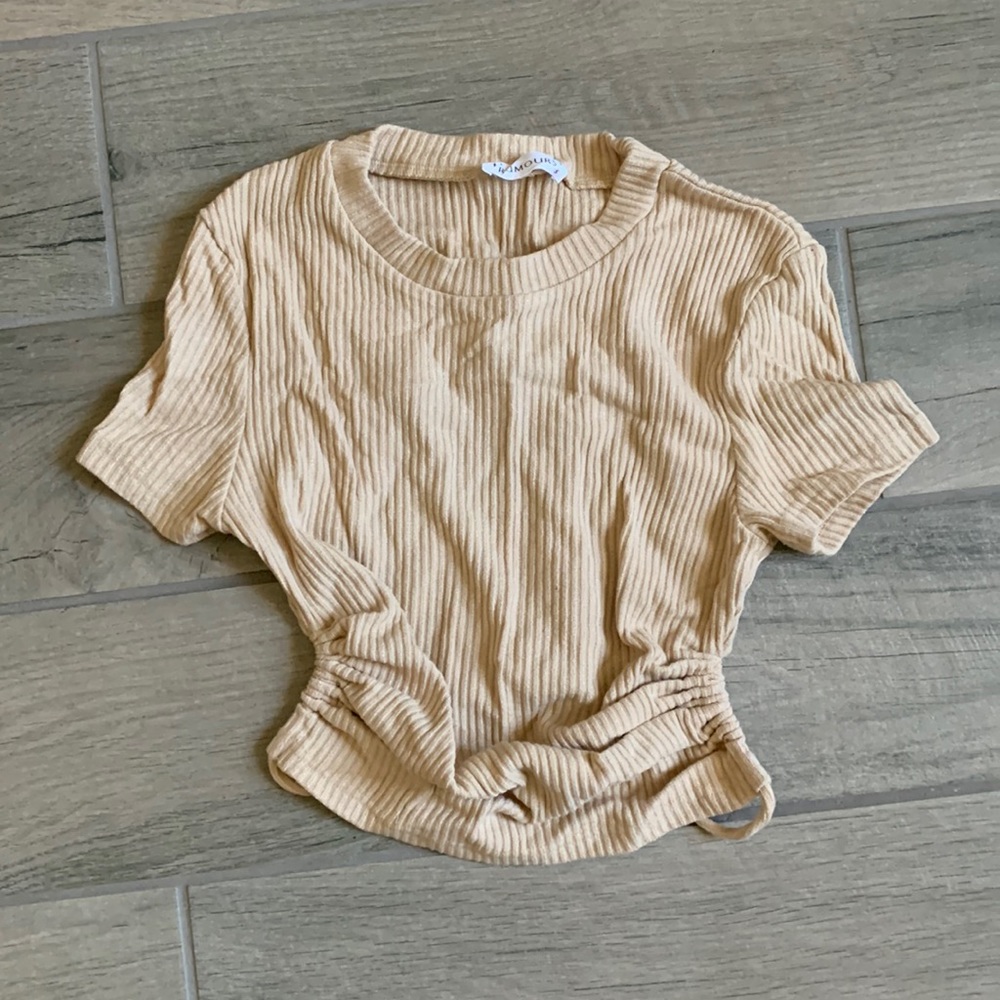 Rumors ribbed open back short sleeve top